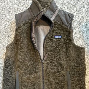 Patagonia women’s medium vest